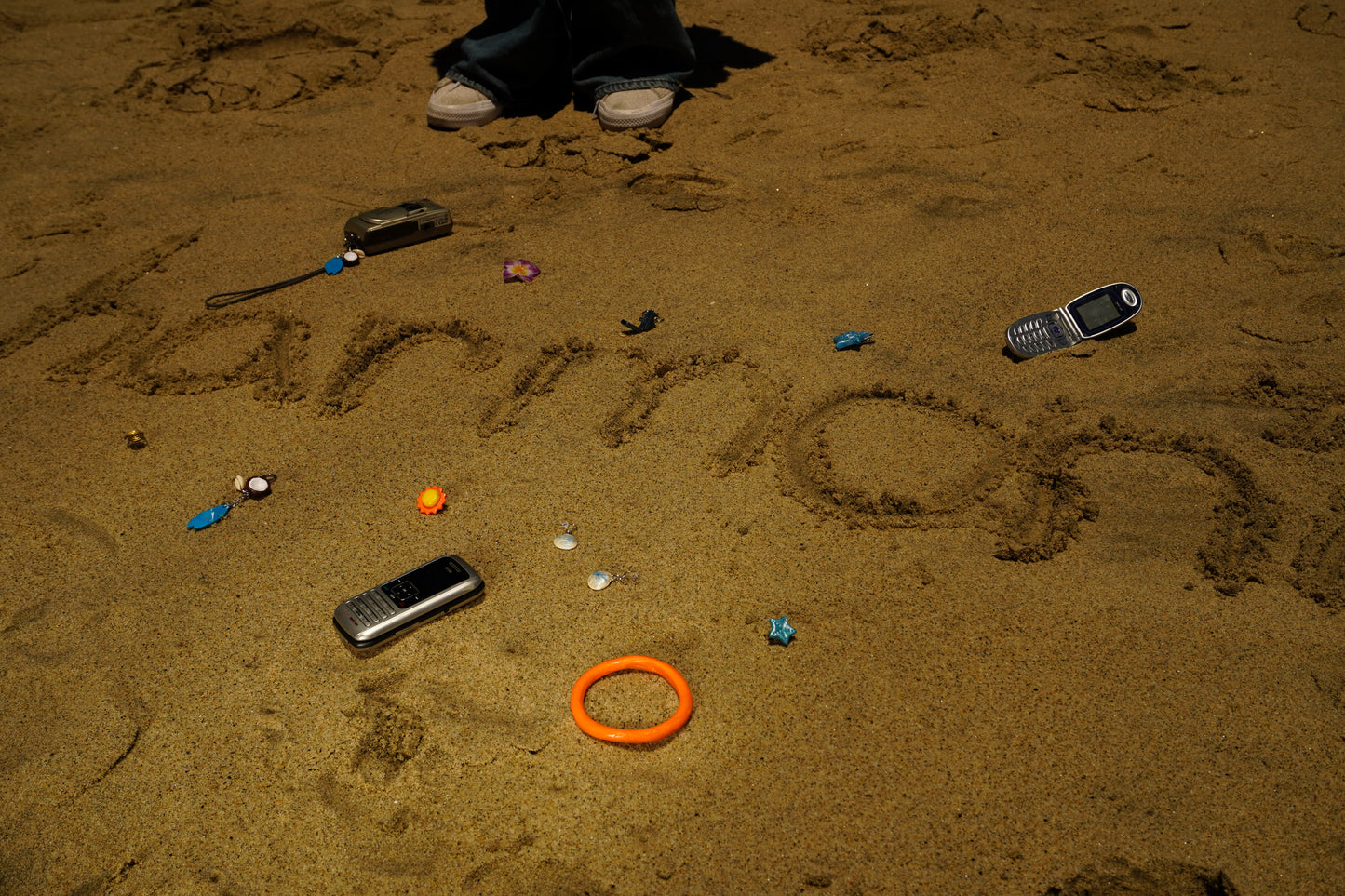 Y2k Flip Phone Keychain